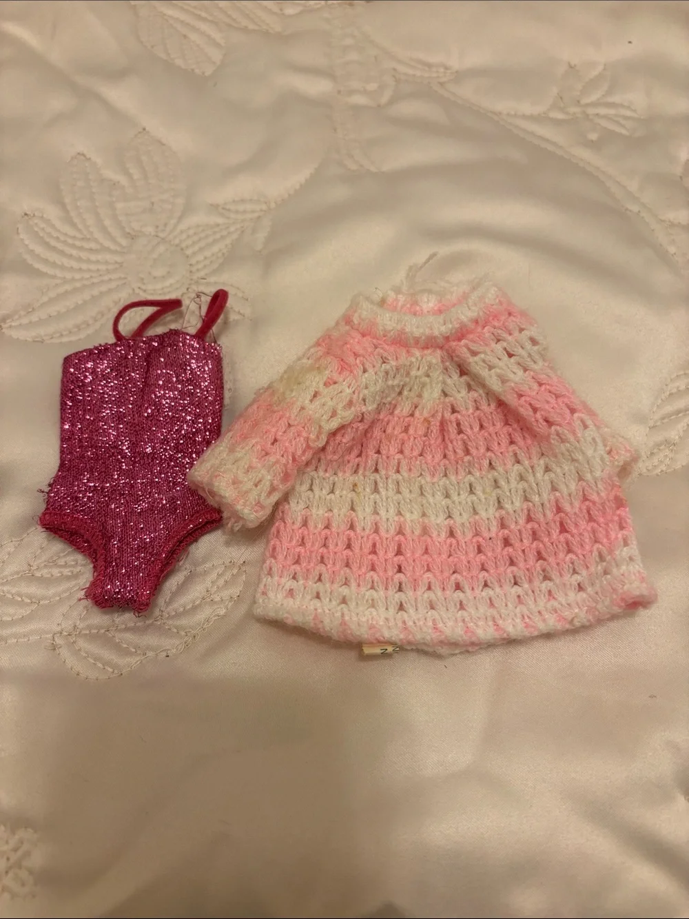Assorted Pink & Blue Barbie/Other Clothing and Accessories Set